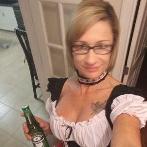 Meet your Posher, Joy